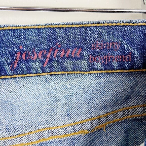 7 FOR ALL MANKIND | Josefina  Skinny Boyfriend Distressed Jeans 23 - Picture 4 of 8